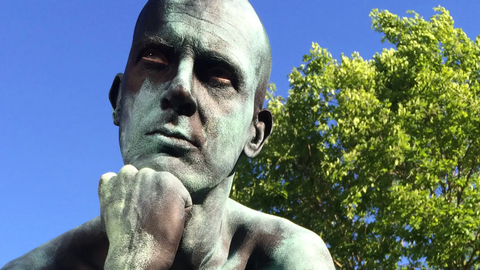 HYDRA THEATER SPEELT IN STADSTHEATER DE BOND