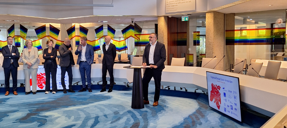 MKB Metropool Amsterdam ondertekent convenant Arbeidsmarktregio Groot-Amsterdam