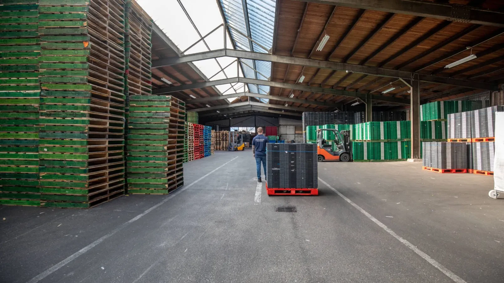 MKB-Metropool Amsterdam pleit voor toekomst Fustcentrale op Food Center