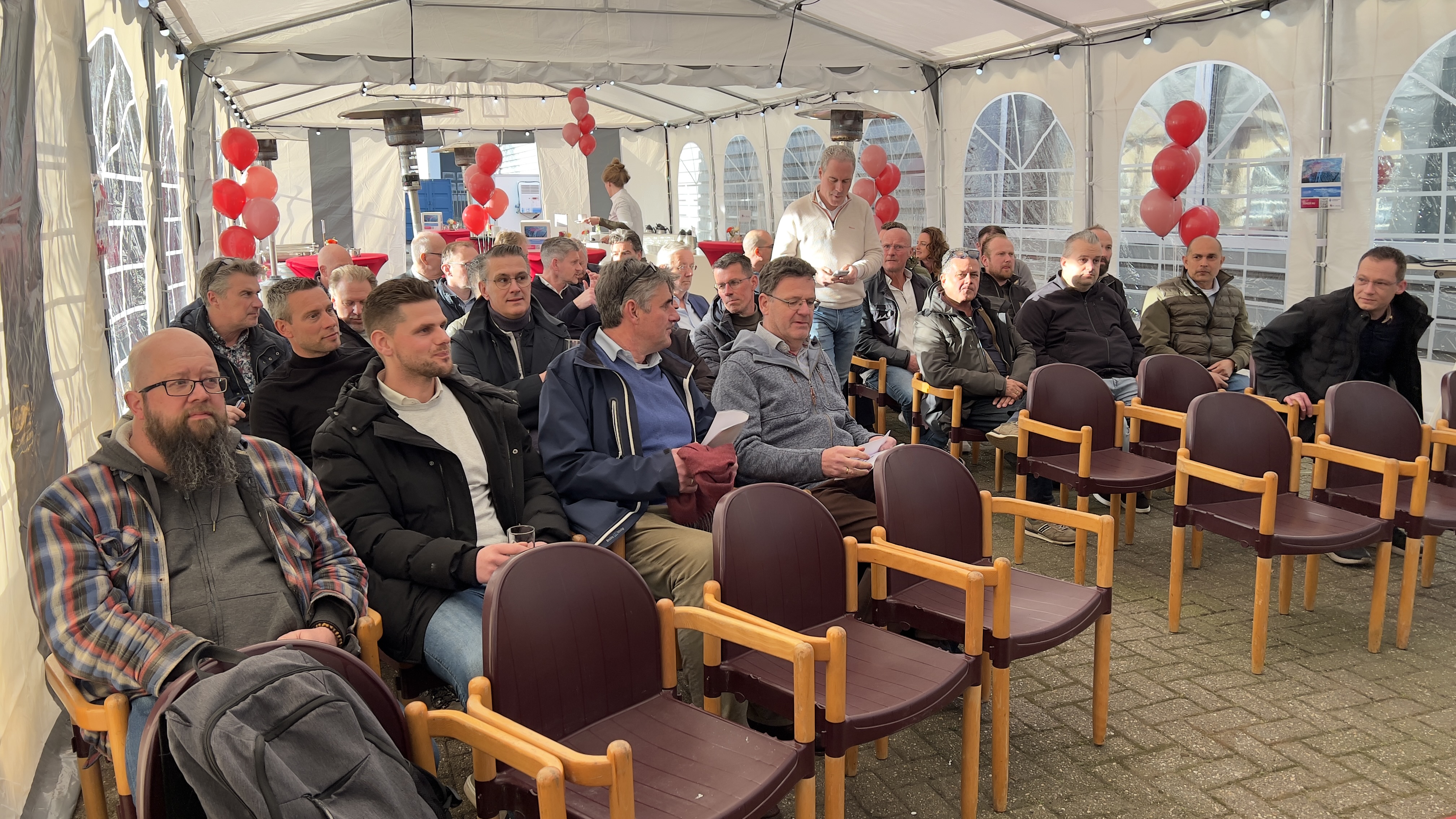 Ledenvergadering bij jubilerend De Vries Piping