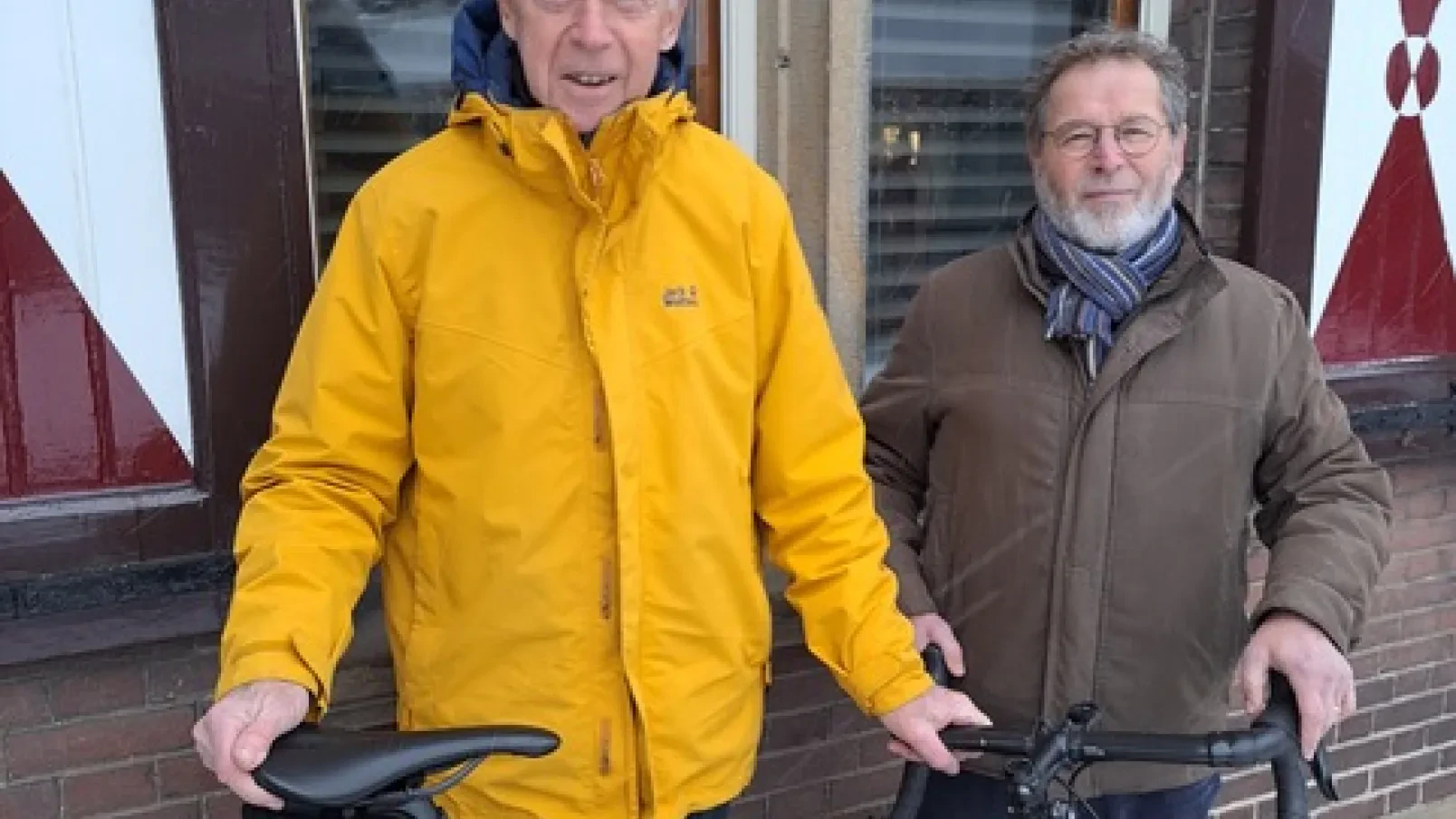 Met ‘Geschiedenis van de fiets- en wielersport in Denekamp’ presenteren Johan Grobbe en Jan Goossink een uniek boek.